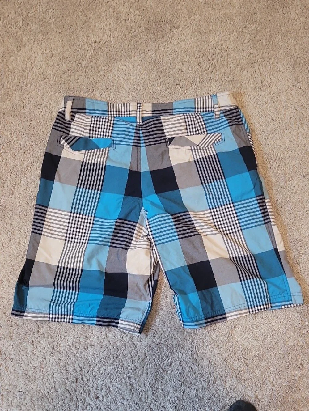 lululemon athletica Blue, Gray and White Plaid Men’s Flat Front Shorts